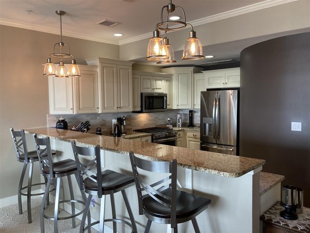 105 W Danaher Street 401, Ludington, MI 49431