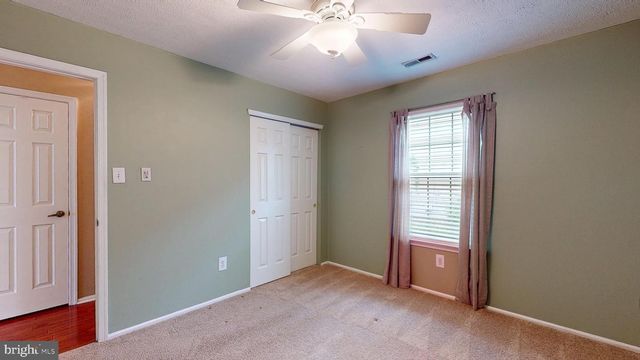 631 CASCADE DR S, Mount Laurel, NJ 08054