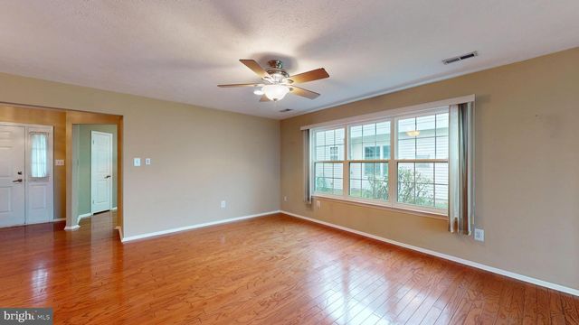 631 CASCADE DR S, Mount Laurel, NJ 08054