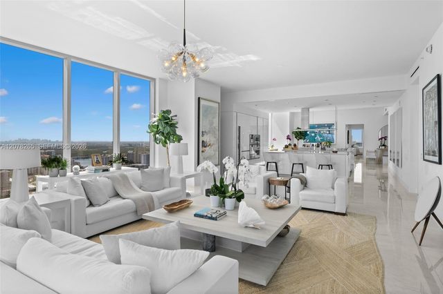 18501 Collins Avenue 4304, Sunny Isles Beach, FL 33160