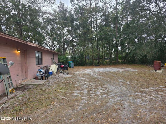 111 ELM Avenue, Palatka, FL 32177