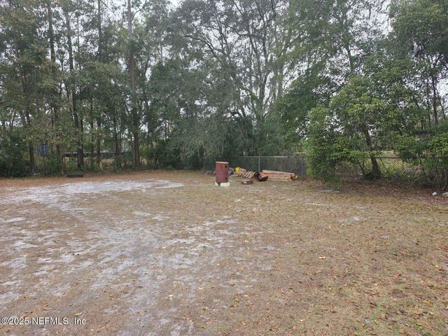 111 ELM Avenue, Palatka, FL 32177