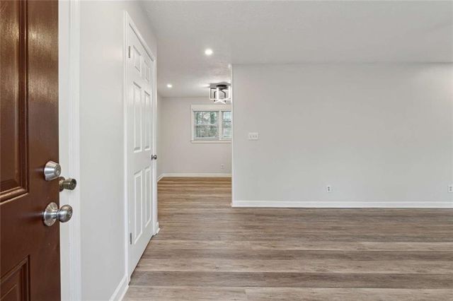 1573 Deerwood Lane, Acworth, GA 30102