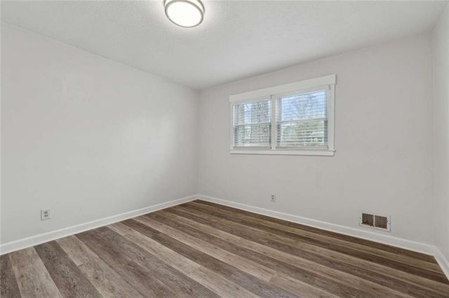 1573 Deerwood Lane, Acworth, GA 30102