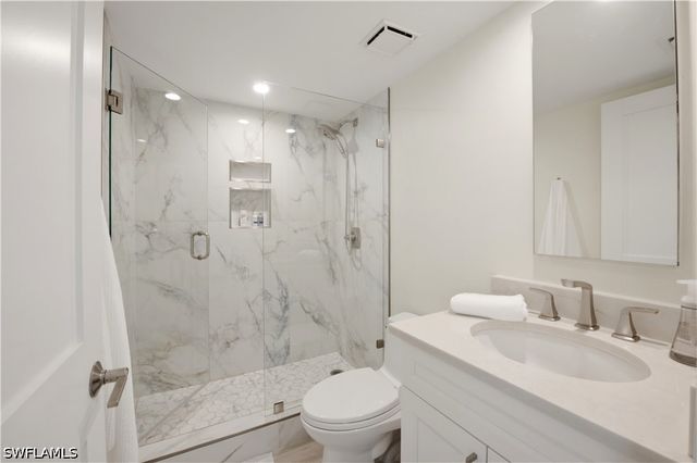 2316 Gulf Shore BLVD N 411, Naples, FL 34103