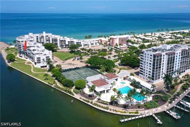 2316 Gulf Shore BLVD N 411, Naples, FL 34103