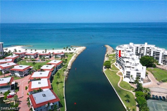 2316 Gulf Shore BLVD N 411, Naples, FL 34103