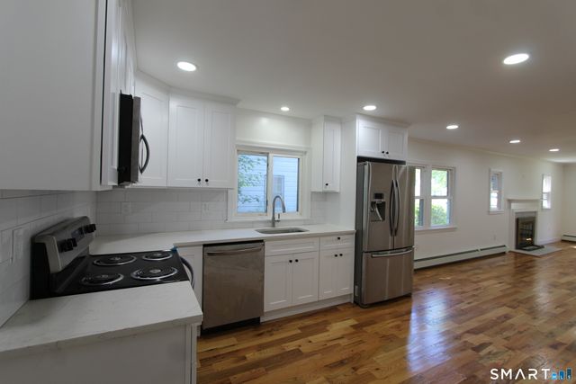 338 Lyme Street, Hartford, CT 06112