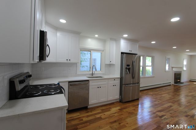 338 Lyme Street, Hartford, CT 06112