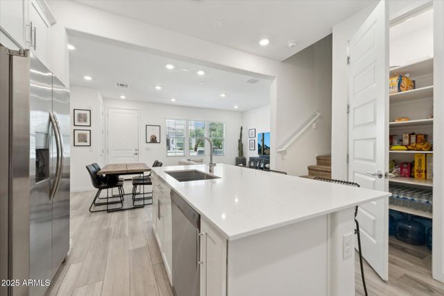 4077 S SABRINA Drive 30, Chandler, AZ 85248