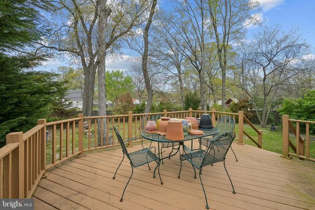 33 STURBRIDGE DR, Sicklerville, NJ 08081