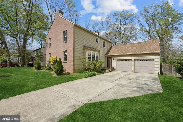 33 STURBRIDGE DR, Sicklerville, NJ 08081