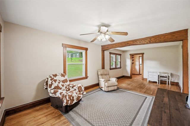 3316 E Shawnee Avenue, Des Moines, IA 50317