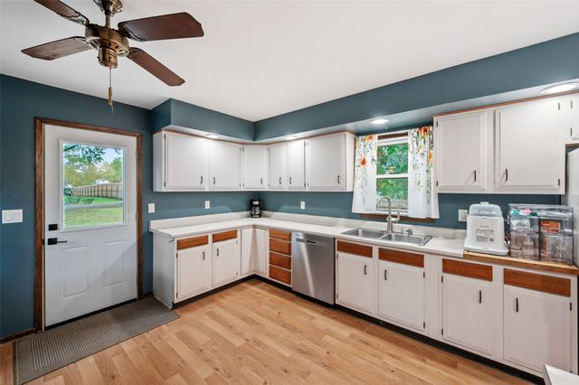 3316 E Shawnee Avenue, Des Moines, IA 50317