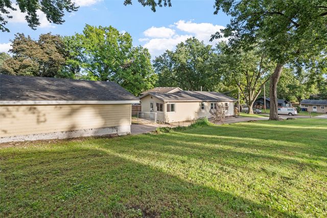 3316 E Shawnee Avenue, Des Moines, IA 50317