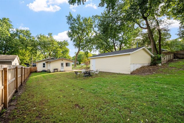 3316 E Shawnee Avenue, Des Moines, IA 50317