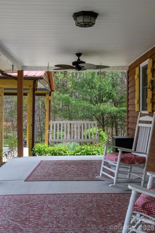 3860 Dixon Hill Place, Lenoir, NC 28645