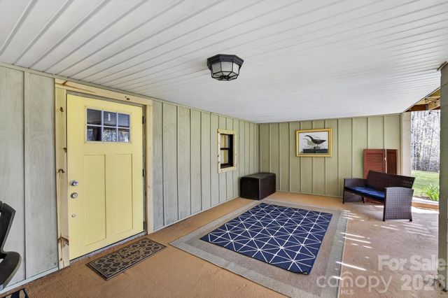 3860 Dixon Hill Place, Lenoir, NC 28645