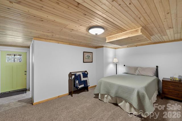 3860 Dixon Hill Place, Lenoir, NC 28645