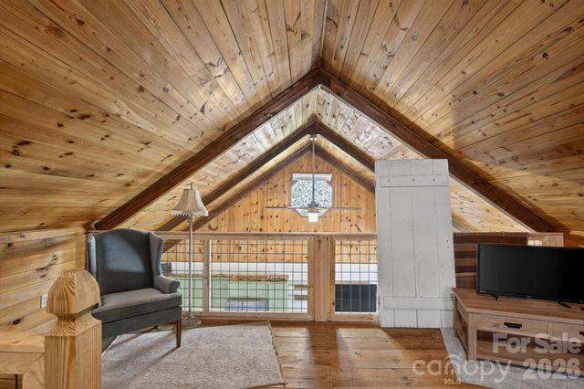 3860 Dixon Hill Place, Lenoir, NC 28645