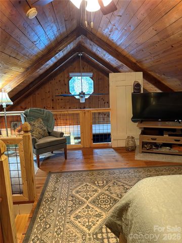 3860 Dixon Hill Place, Lenoir, NC 28645