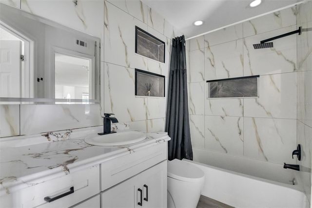 413 FOUNTAINHEAD CIRCLE 132, Kissimmee, FL 34741