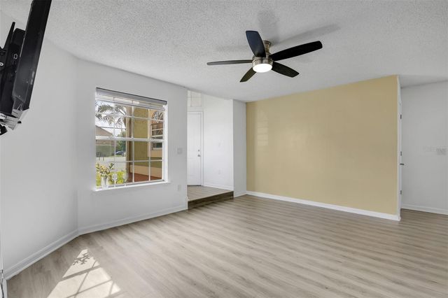 413 FOUNTAINHEAD CIRCLE 132, Kissimmee, FL 34741