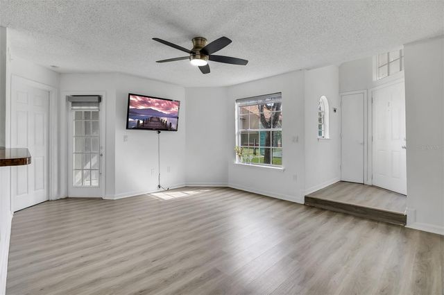 413 FOUNTAINHEAD CIRCLE 132, Kissimmee, FL 34741