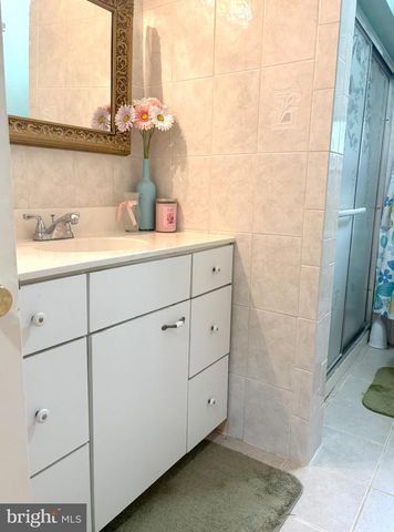 2230 BERKELEY DR, Vineland, NJ 08361