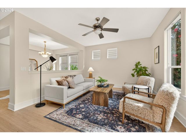 12814 Nw BAYONNE Ln, Portland, OR 97229