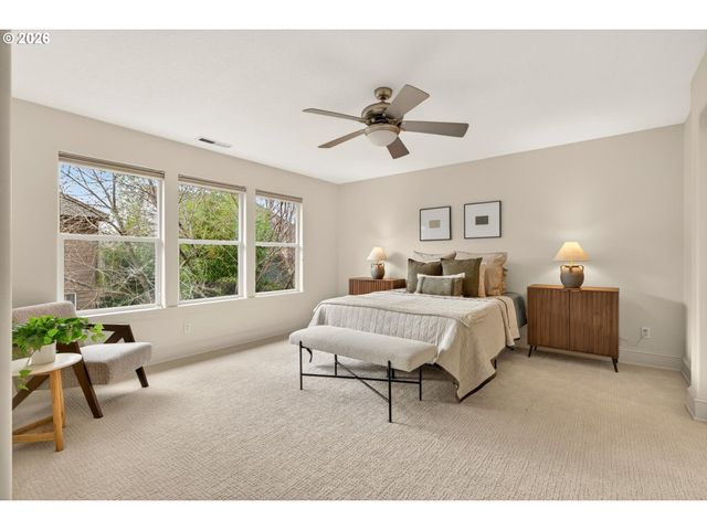 12814 Nw BAYONNE Ln, Portland, OR 97229