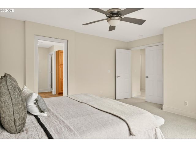 12814 Nw BAYONNE Ln, Portland, OR 97229