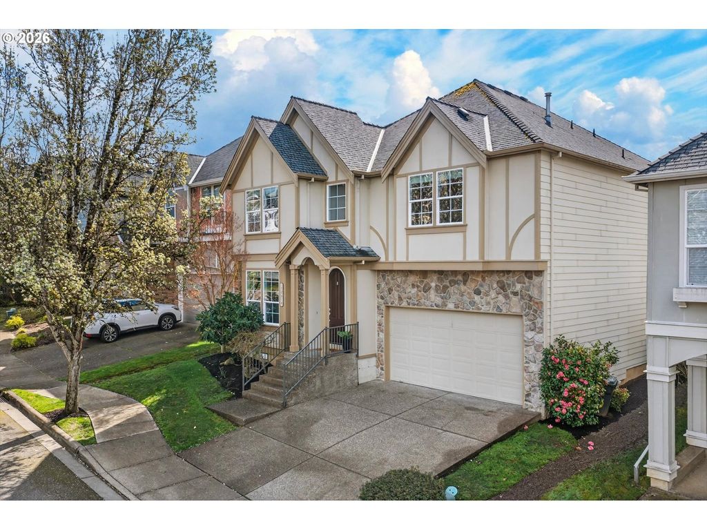 12814 Nw BAYONNE Ln, Portland, OR 97229
