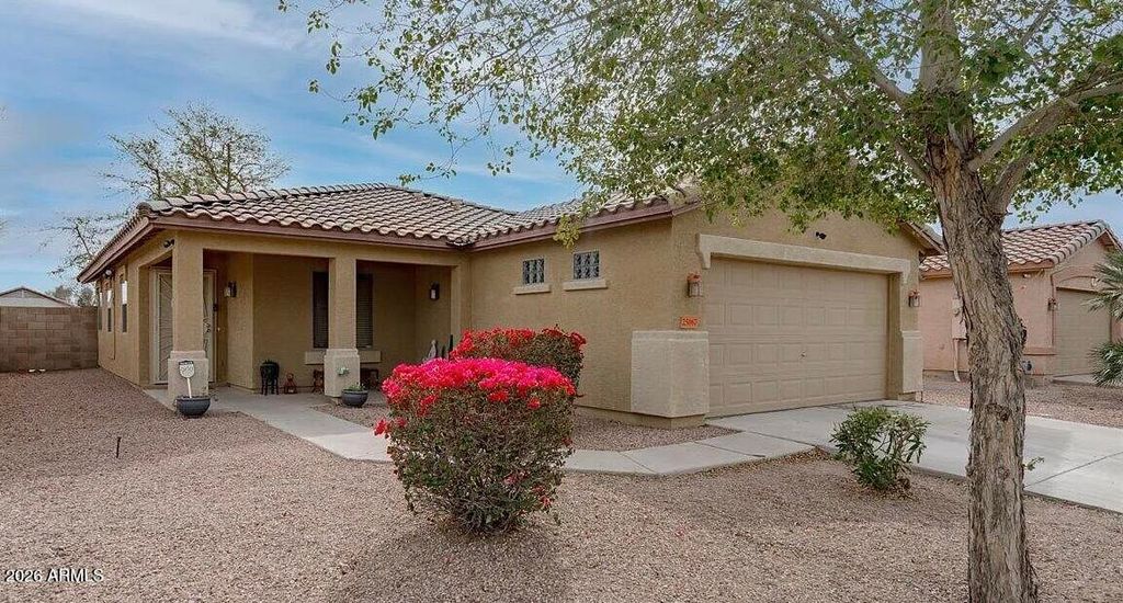 25067 W DOVE Trail, Buckeye, AZ 85326