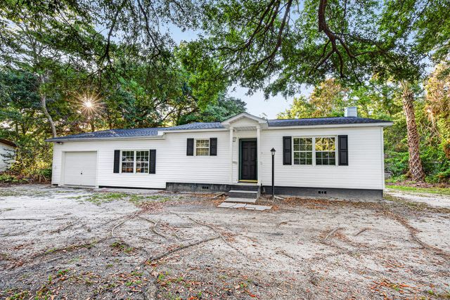 727 Levee Drive, Moncks Corner, SC 29461
