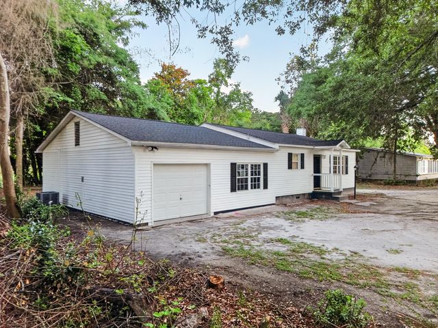 727 Levee Drive, Moncks Corner, SC 29461
