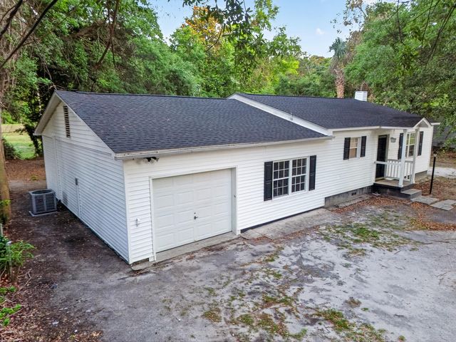 727 Levee Drive, Moncks Corner, SC 29461