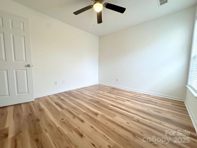 9310 Chastain Walk Drive, Charlotte, NC 28216