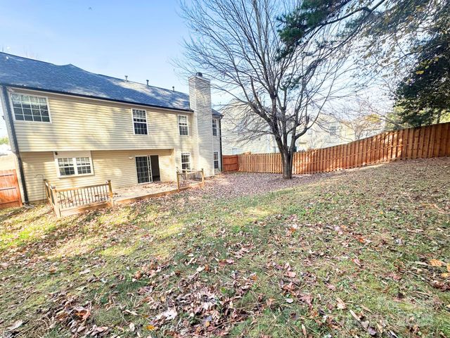 9310 Chastain Walk Drive, Charlotte, NC 28216