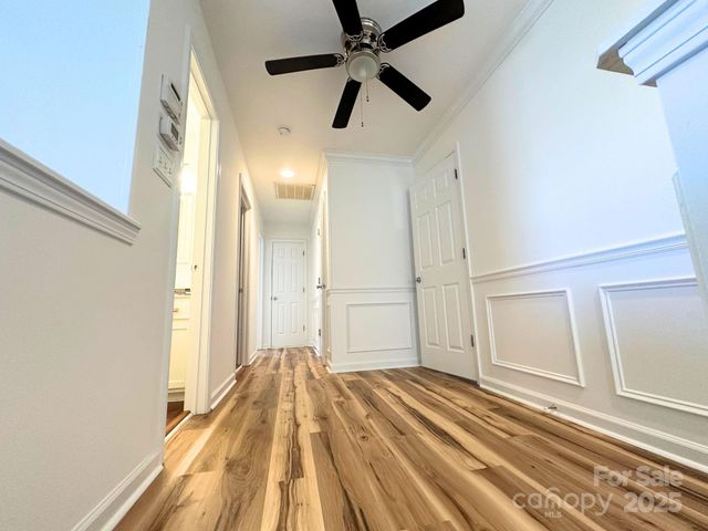 9310 Chastain Walk Drive, Charlotte, NC 28216