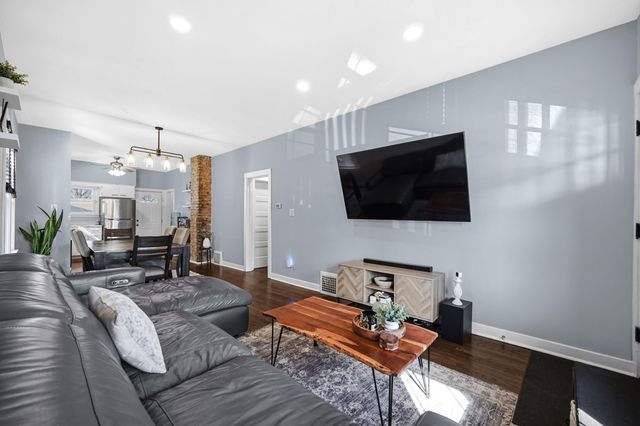 1346 Stanton Avenue, Whiting, IN 46394