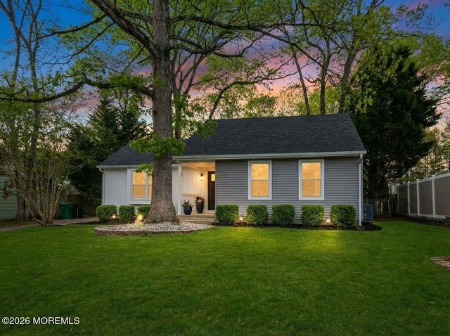 2365 Huckleberry Road, Manchester, NJ 08759