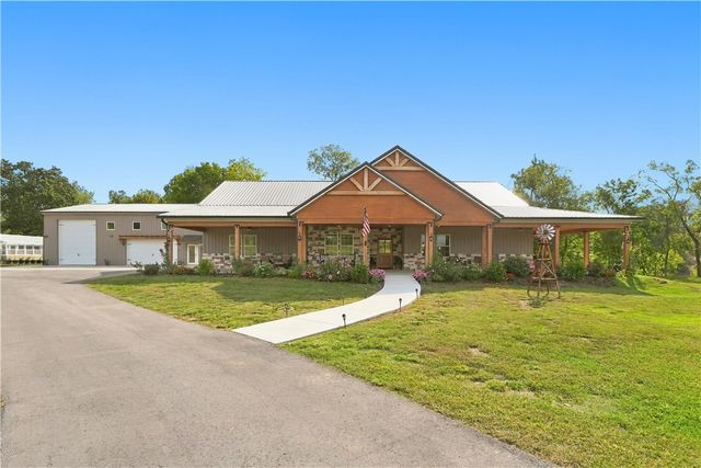 8800 Fred Austin Road, Decatur, AR 72722