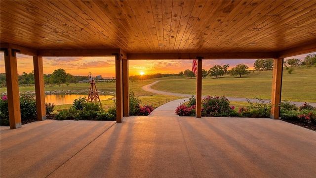 8800 Fred Austin Road, Decatur, AR 72722