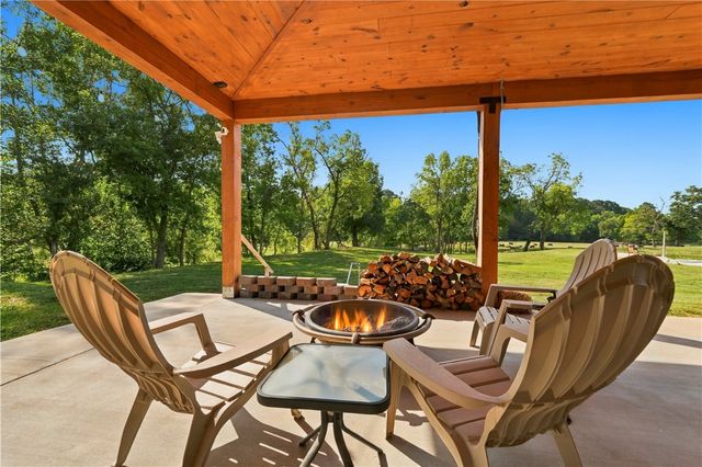 8800 Fred Austin Road, Decatur, AR 72722