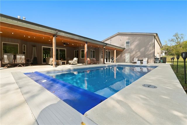 8800 Fred Austin Road, Decatur, AR 72722