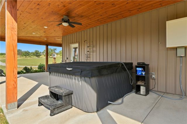 8800 Fred Austin Road, Decatur, AR 72722