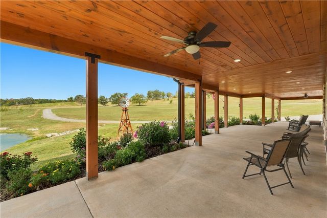 8800 Fred Austin Road, Decatur, AR 72722