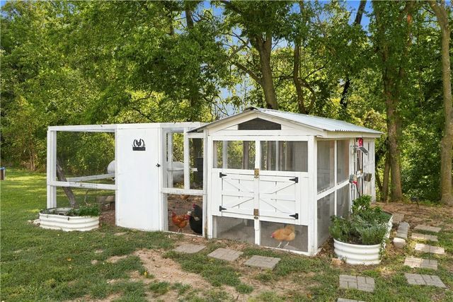 8800 Fred Austin Road, Decatur, AR 72722