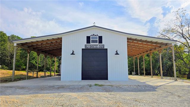 8800 Fred Austin Road, Decatur, AR 72722